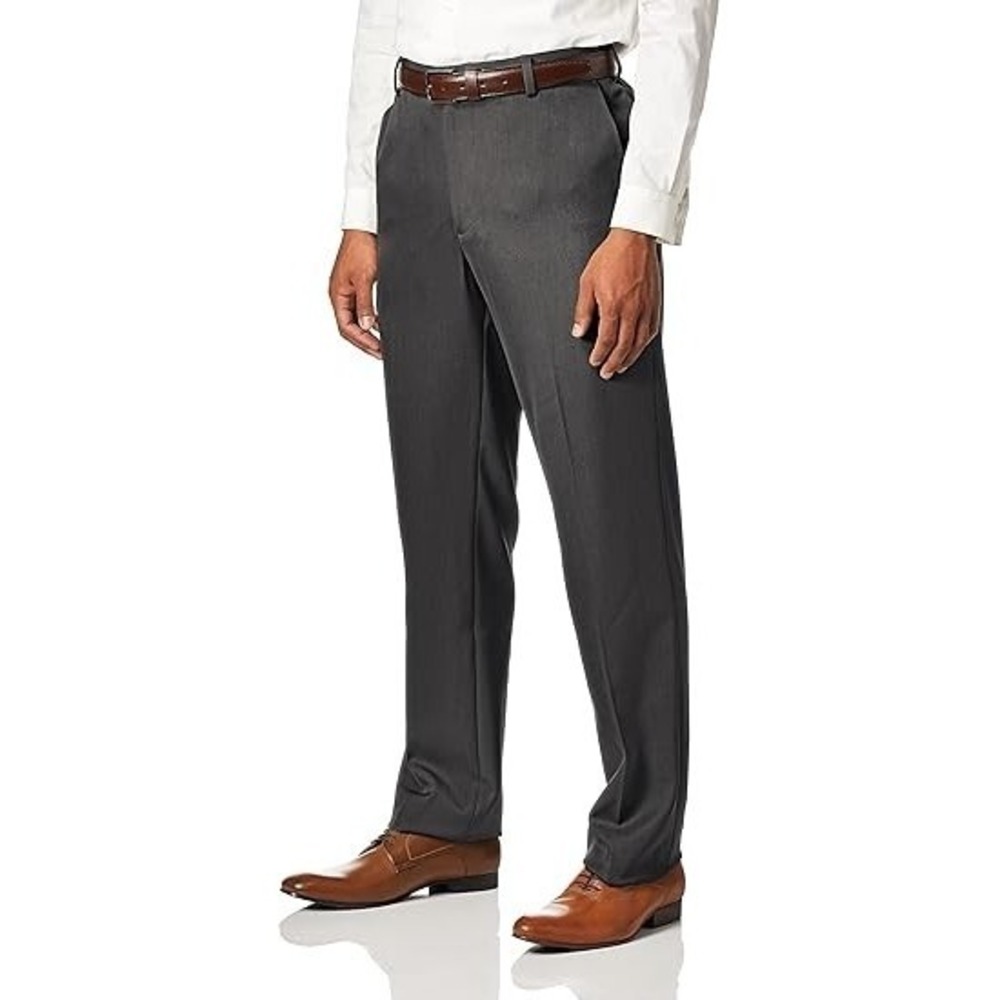 Van Heusen Mens Straight Fit Flat Front Traveler Ultimate Dress Pant - 38W x 32L